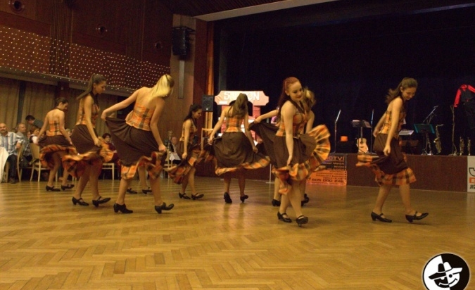Country bál