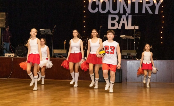 Country bál