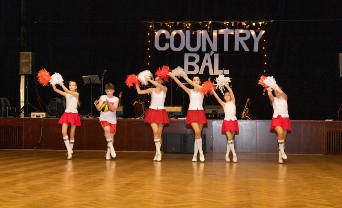 Country bál