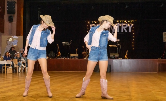 Country bál