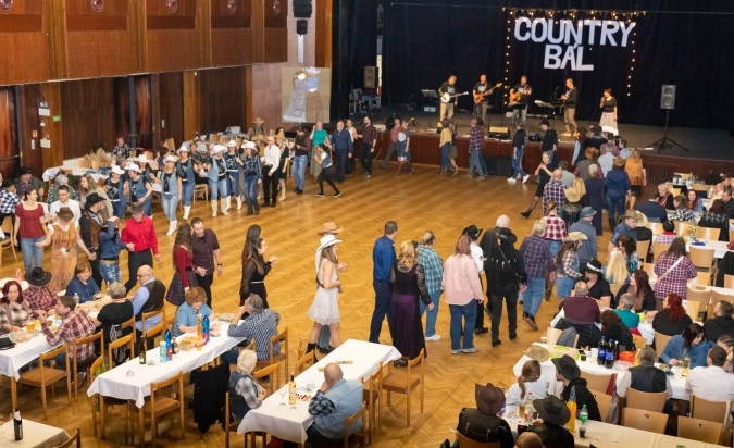 Country bál