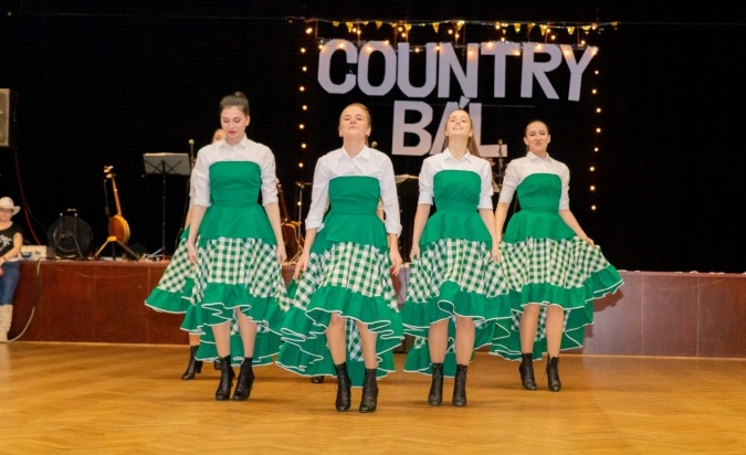 Country bál