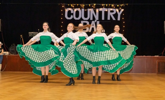 Country bál