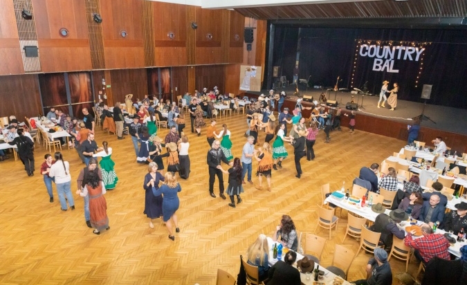 Country bál