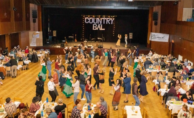 Country bál