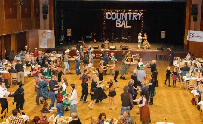 Country bál