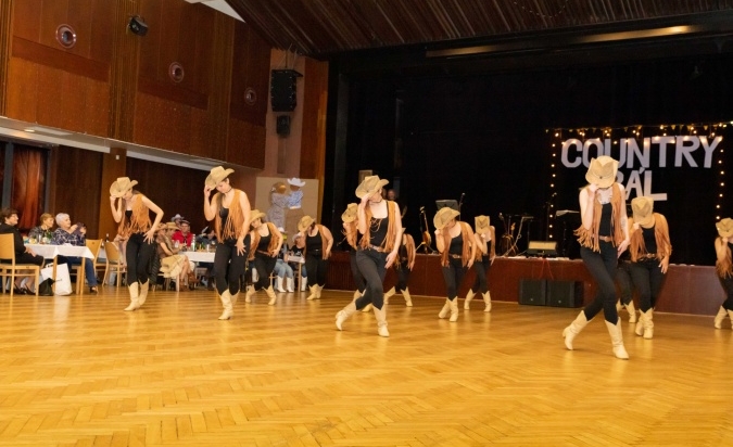 Country bál