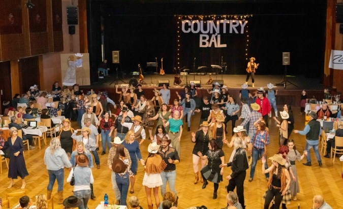 Country bál