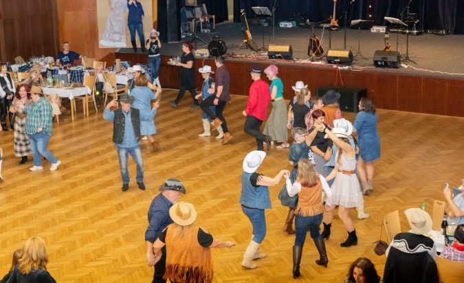 Country bál