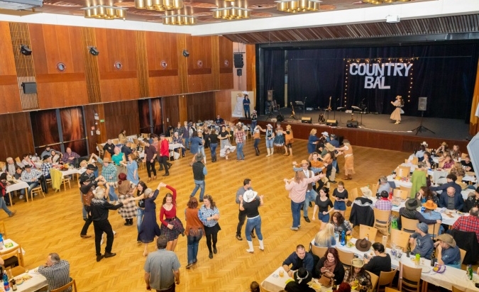 Country bál
