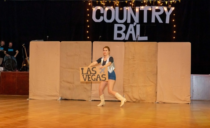 Country bál
