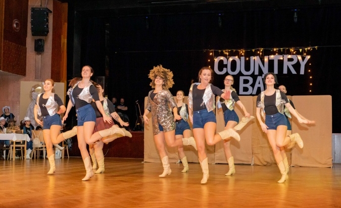 Country bál