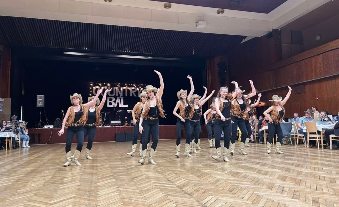 Country bál